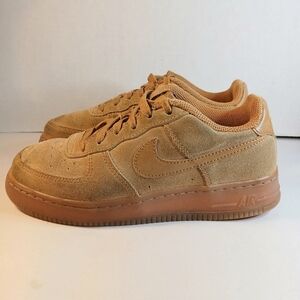 Nike Air Force One LV8 3 Kids Low GS Wheat Brown Gum Sole Suede Sneakers 4.5Y